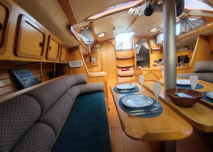 Location Unique : Le Bateau D\'Antoine A Roscoff