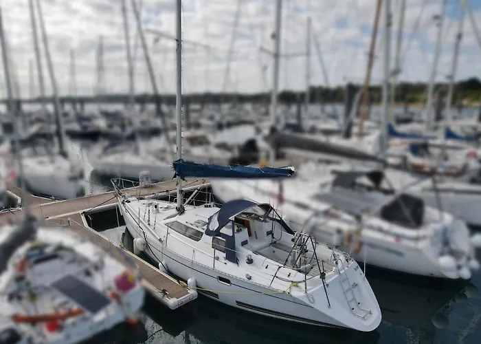 Location Unique : Le Bateau D\'Antoine A Roscoff